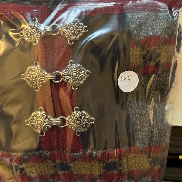 Sondre Norwegian Wool Pewter Clasp Birdseye Patterned Nordic Winter Ski Sweater - Picture 13 of 13